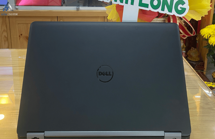 Dell Latitude 7470 – Core i7-6600U – Ram 8GB – SSD 256 – 14 FHD