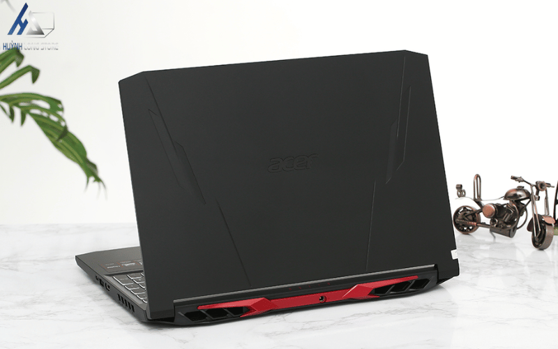 Acer Nitro Gaming AN515 57 74RD i7 11800H 8GB 512GB 15.6FHD NVIDIA GeForce RTX 3050 4GB 2