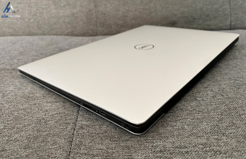 Laptop Dell XPS 13 9380 i7-8665u, 16GB Ram, 256GB SSD FHD Touch