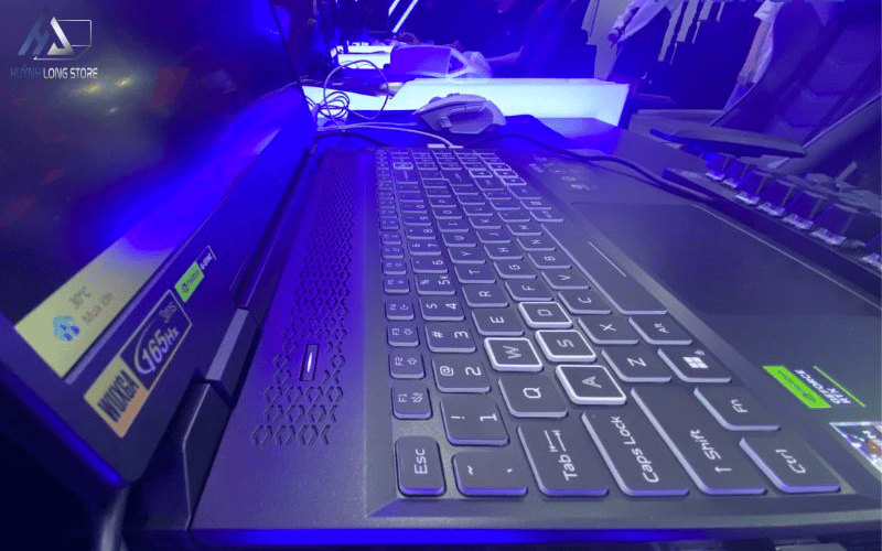 Laptop ACER Nitro 16 Phoenix AN16-41-R5M4 (Ryzen 5 7535HS/RAM 8GB/512GB )