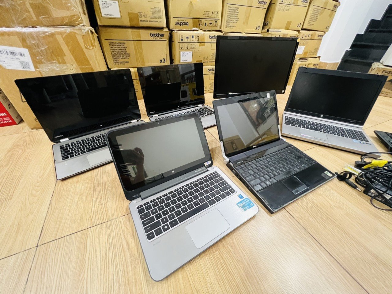 Đơn vị thu mua laptop cũ Cần Thơ tận nơi giá cao