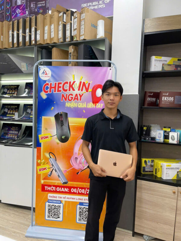 z6898236035680 8c3371e4c685b1d92f7060afdcc4cef5