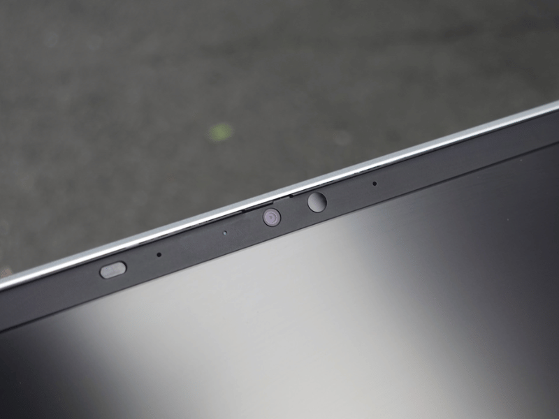 HP EliteBook 840 G8 (Core i7-1185G7 Ram 16GB SSD 256GB 14″ Full HD + LTE 4G) 2 HP EliteBook 840 G8 5